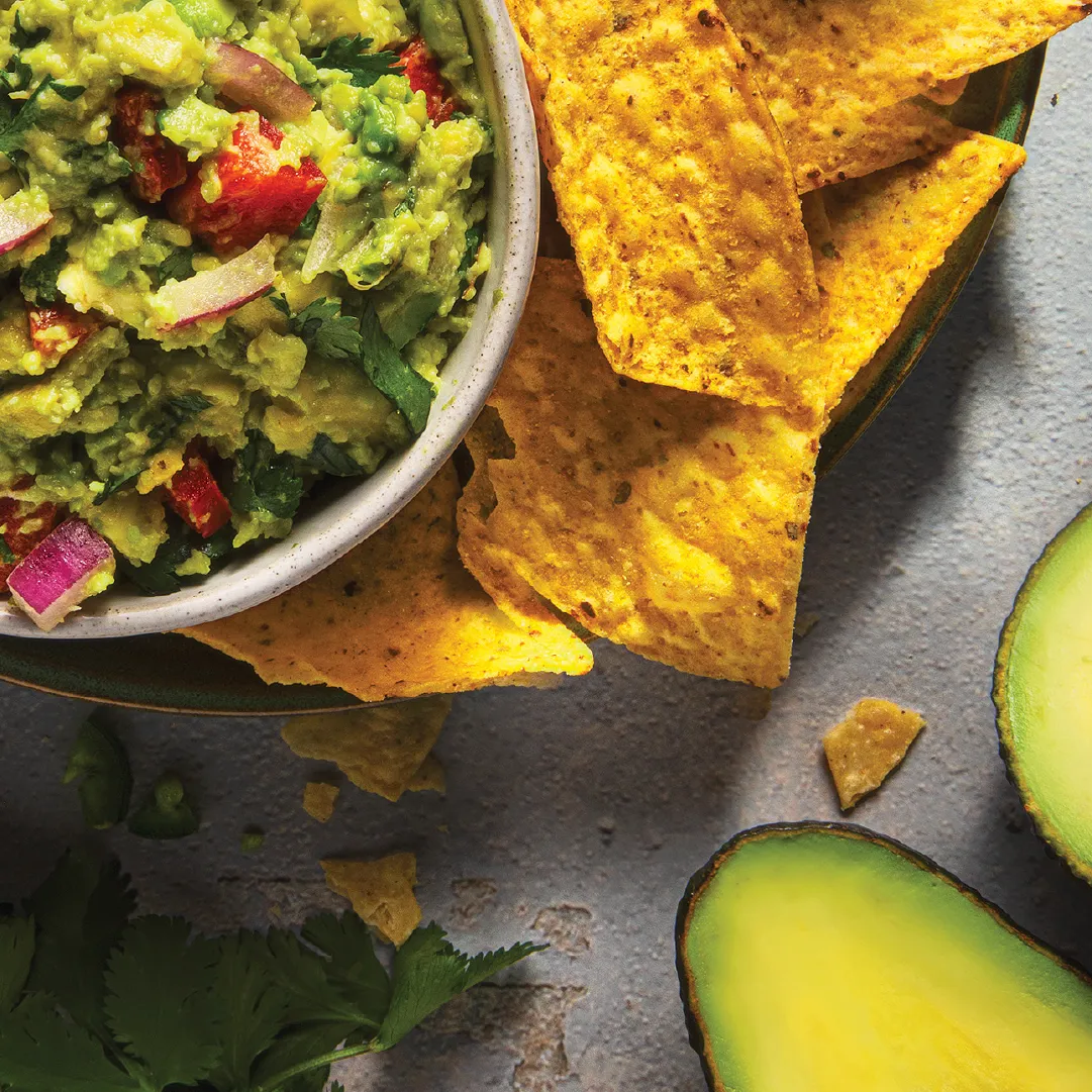guacamole and chips